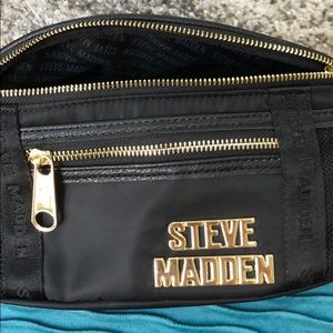 👛👜 STEVE MADDEN Fanny Pack.